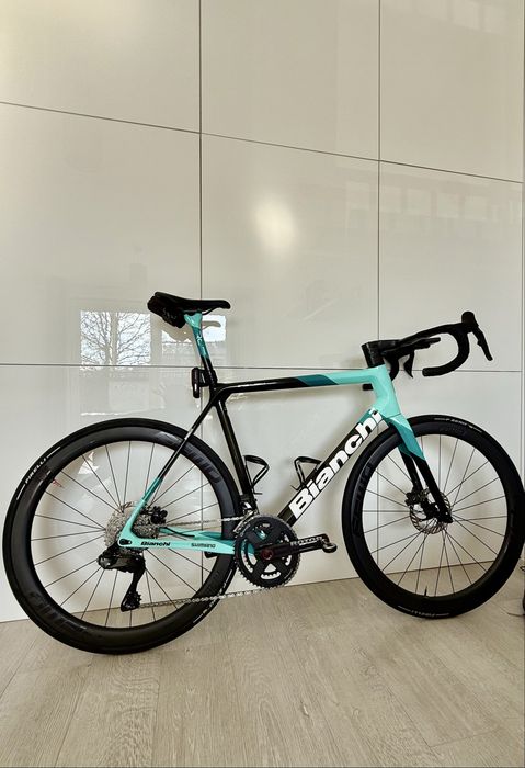Bianchi Specialissima  Di2 Pomiar Mocy dtswiss180 FFWD