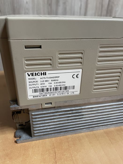 Інвертор 3 фазний VEICHI AC70-T3-004G/5R5P