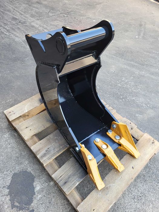 Łyżka kopiąca szerokość 30cm do koparki minikoparki z szybkozłącz MS03