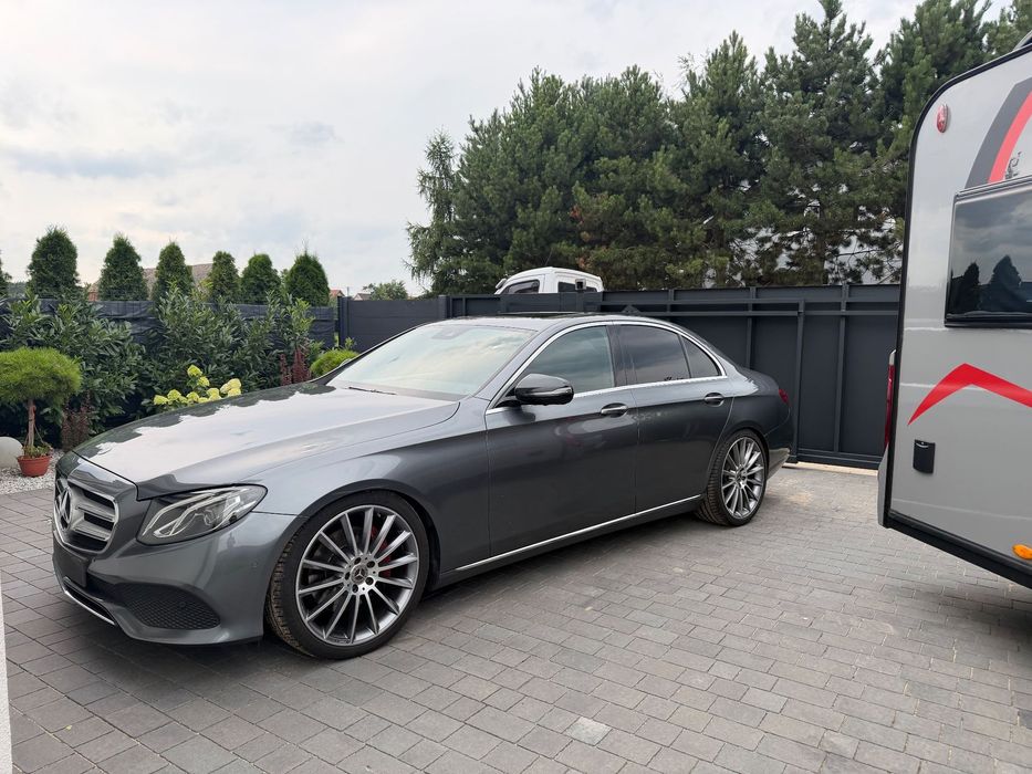 Mercedes-Benz Klasa E 3.0 V6 DIESEL * SEDAN * KAMERY360 * Bardzo zadbany * Z NIEMIEC