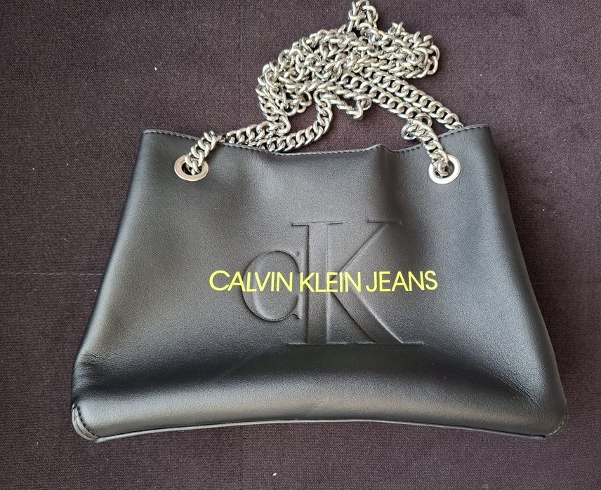 Torebka marki Calvin Klein Jeans używana.