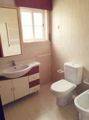 APARTAMENTO T3 ARRENDA-SE , S. Domingos de Rana  Alto do Mação , Matarraque.