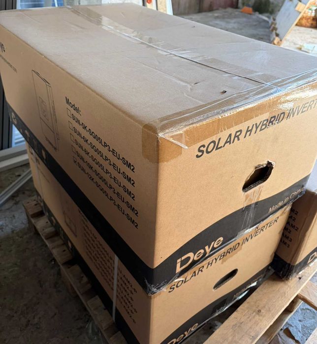 INVERSOR DE REDE HÍBRIDO TRIFÁSICO DEYE SUN 12KW