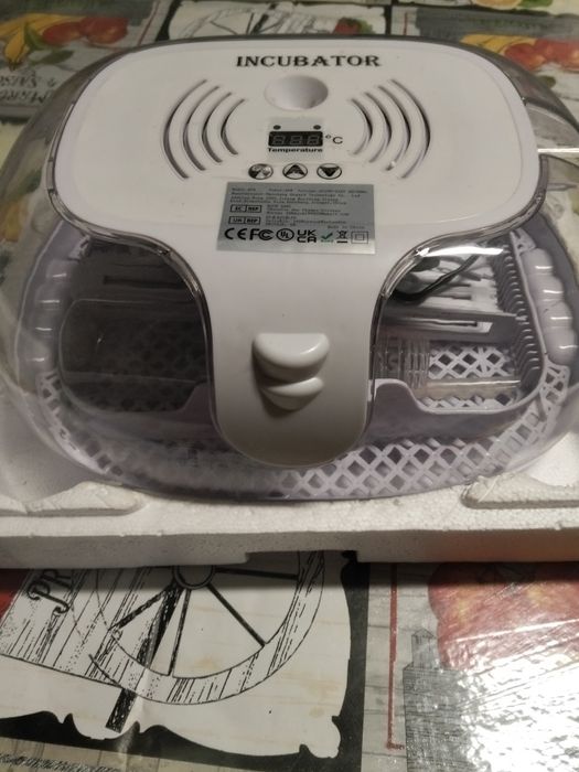 Chocadeira automática vira os ovos sozinha