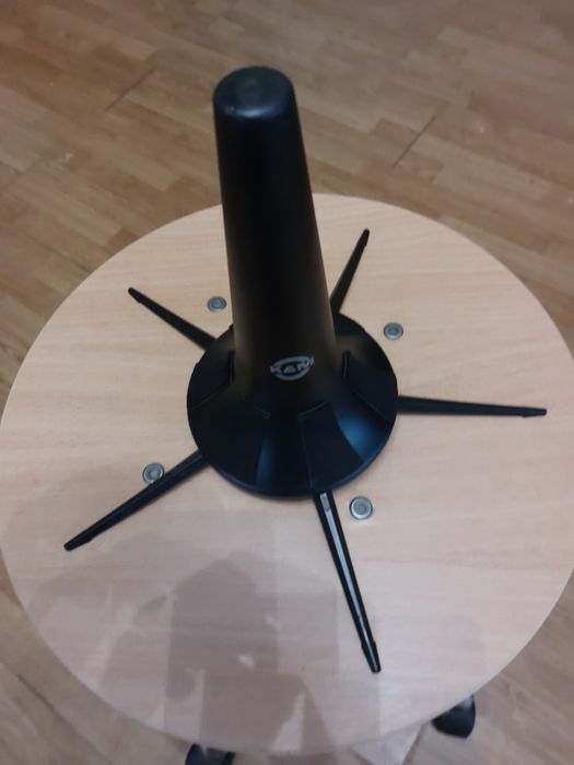 stojak na/do fluhelhornu nie trąbka kornet firmy k&m