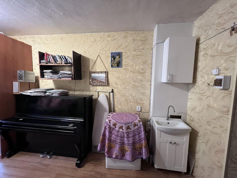 Продам кімнату в комунальній квартирі