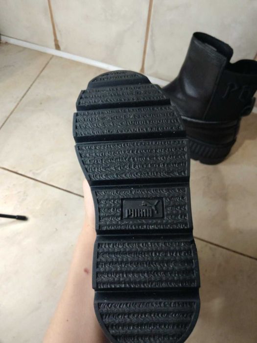 Жіночі черевики майже нові