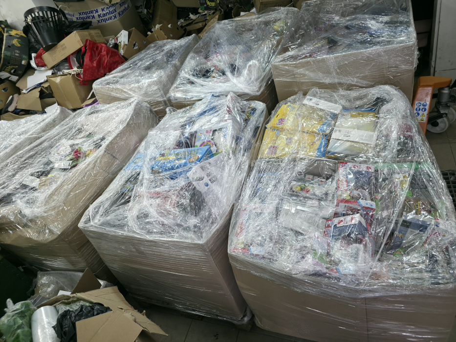 Palety z towarem - Okazja !