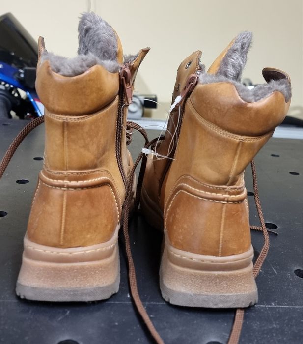 Buty z futerkiem rozmiar 39