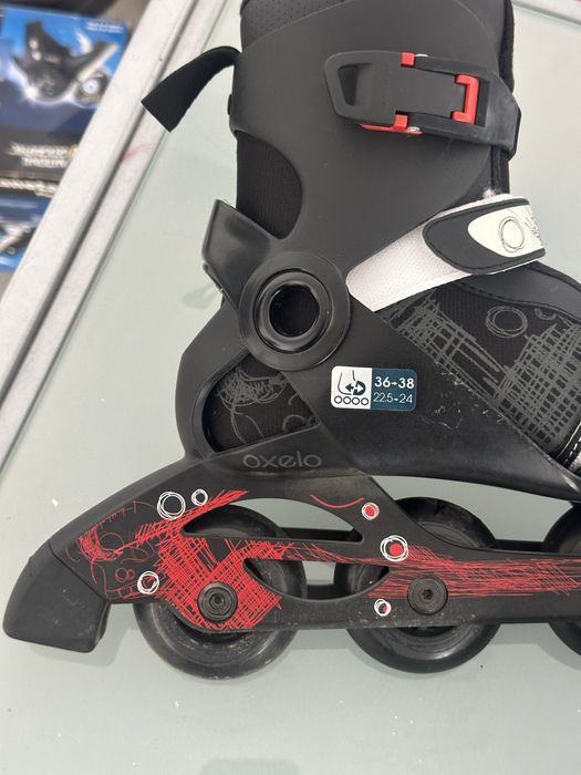 Patins Oxelo preto vermelho e branco  ajustáveis 36-38