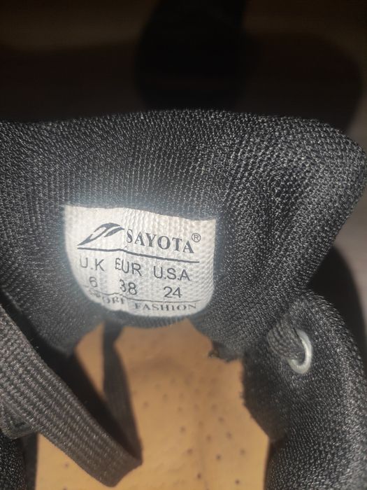 Продам кросівки SAYOTA для підлітка