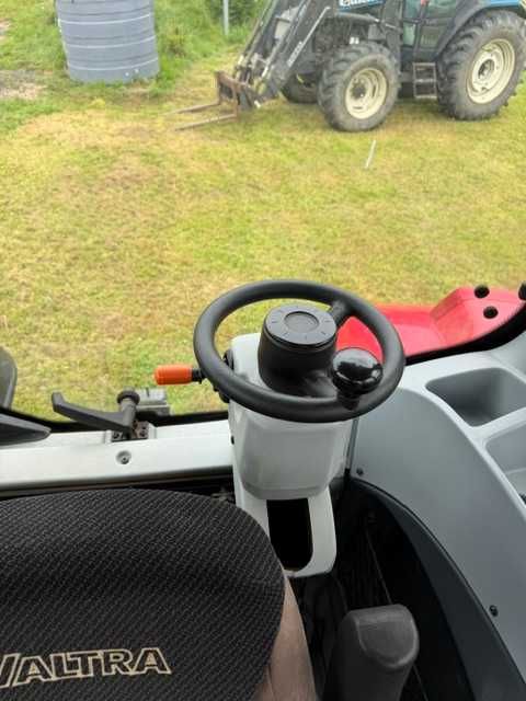Valtra T214 Twin track