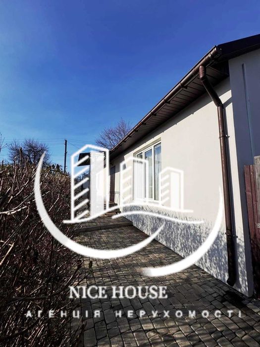 Продам дом в посёлке  Печенеги