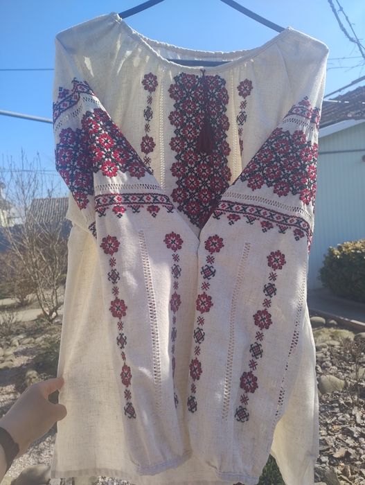 Жіночі вишиванки