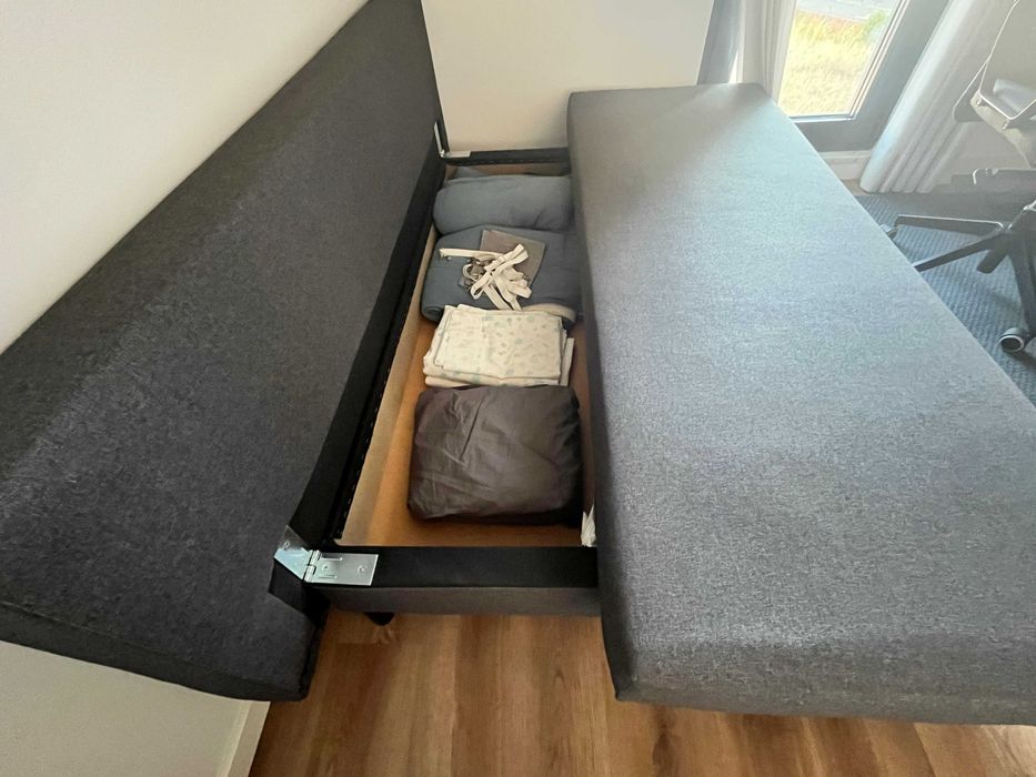 Sofá-cama IKEA ÄLVDALEN 3 lugares c/ arrumação - como novo