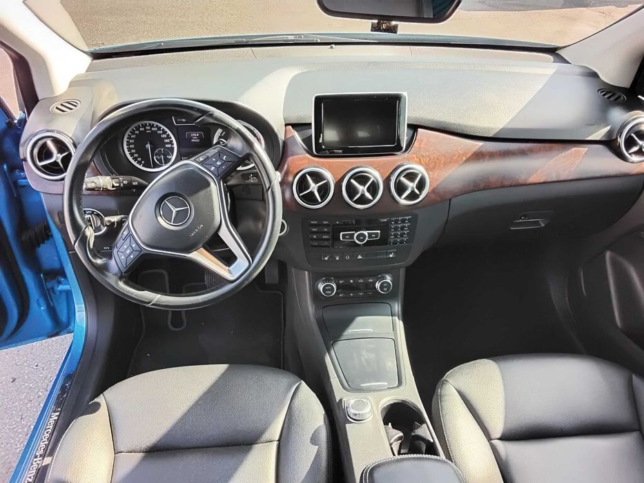 Mercedes-Benz B-Class      2014