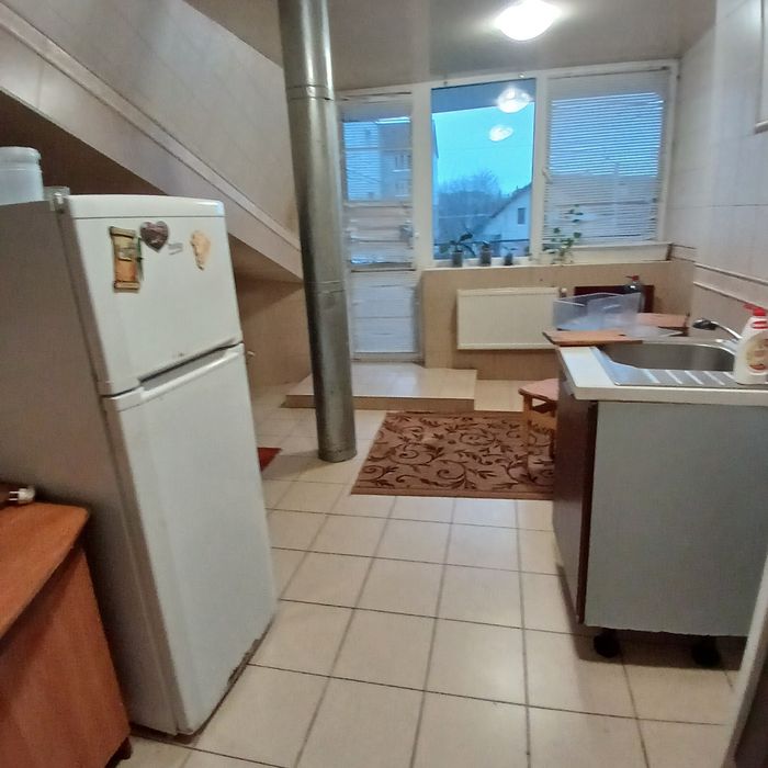 Здається кімната Вільно для дівчини на підселення,