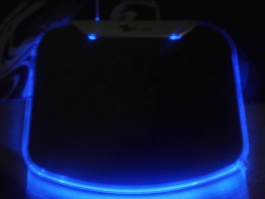 Tapete retroiluminado para rato