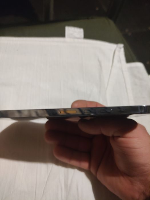 Продам Айфон 13про