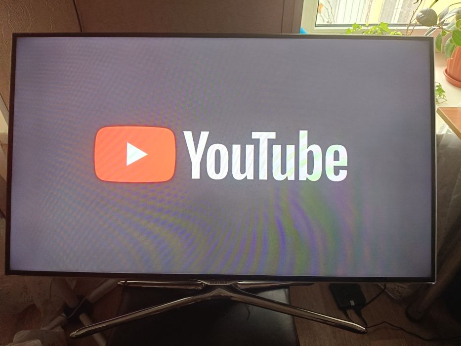 Samsung UE40F6500ss — 40-дюймовий Smart TV у відмінному стані б.в