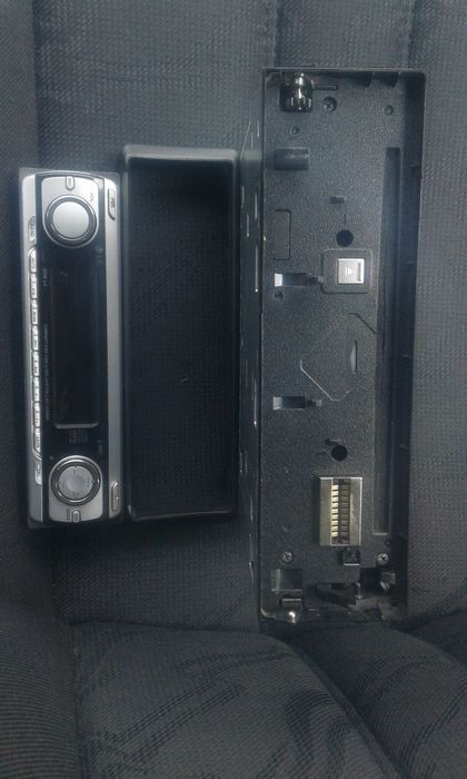 Автомагнітола LG LAC-UA660