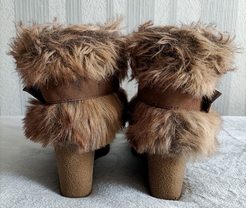 Buty zimowe damskie z futerkiem