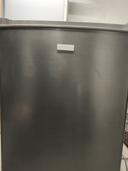 Chłodziarka podblatowa MPM 80 cm (2023 r.) Srebrna / Inox