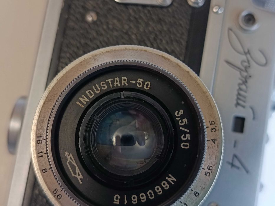 Фотоапарат ZENIT ET (Гелиос 44-2). Зоркий-4 (Индустар-50). Вживано.