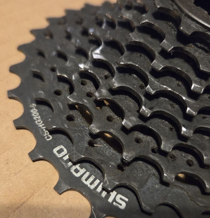 Zestaw SHIMANO kaseta 9 biegów CS-HG200-9 + łańcuch CN-HG53