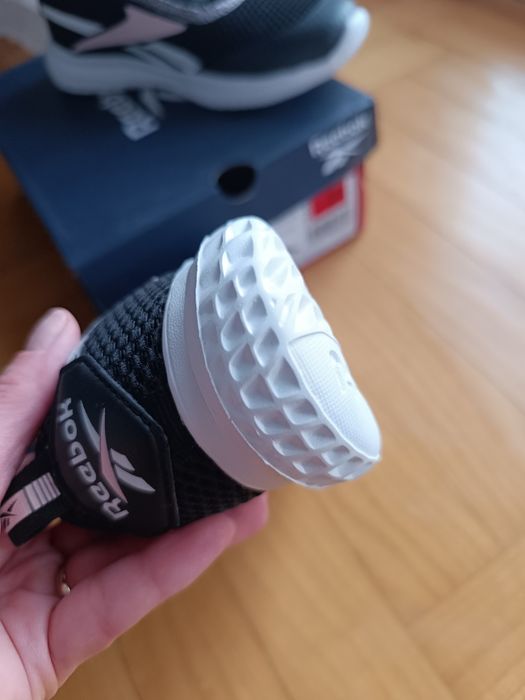 Buty dziecięce Reebok Mini movers 32