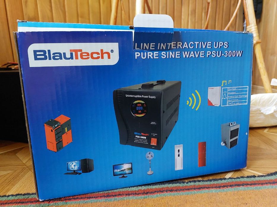 Джерело безперебійного живлення BlauTech PSU-300W потужністю 300 Вт.