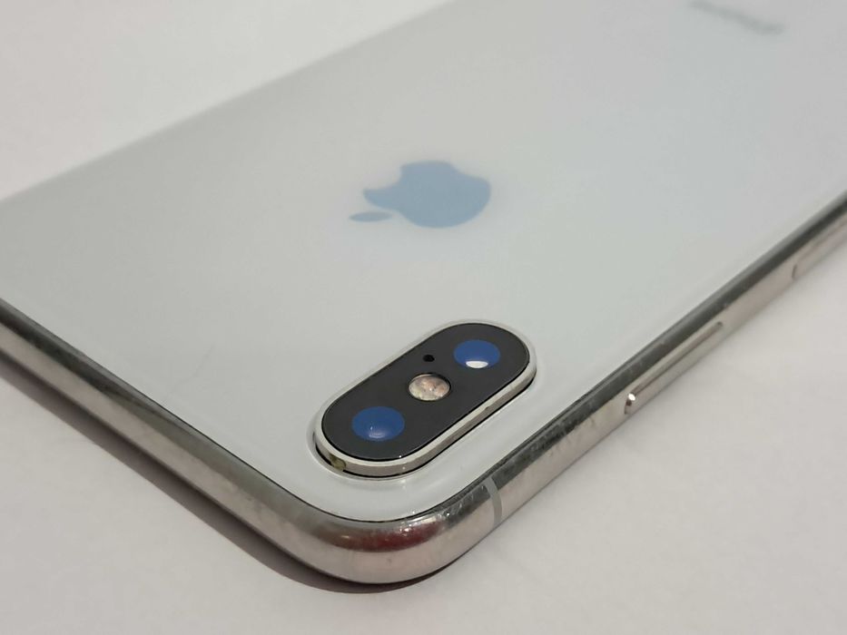 Smartfon Apple iPhone X 3 GB / 64 GB 4G (LTE) srebrny bateria 100%
