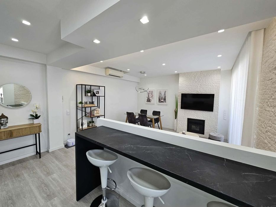 Alugo Apartamento Penthouse T2