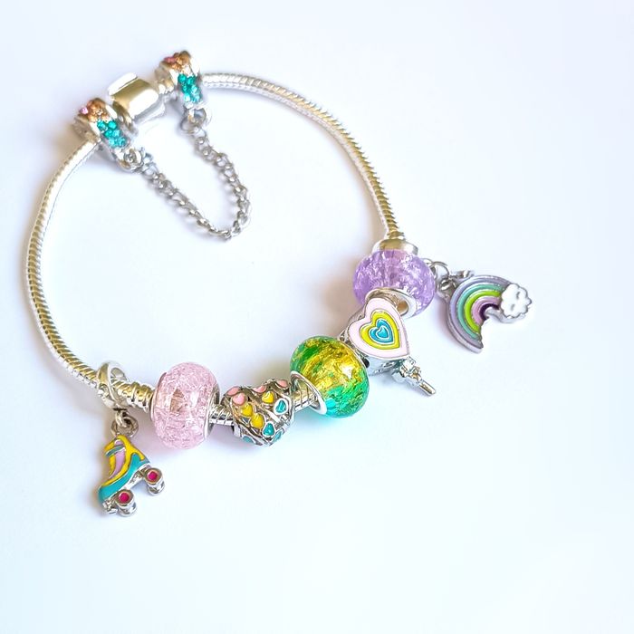 Bransoletka charms Rainbow high