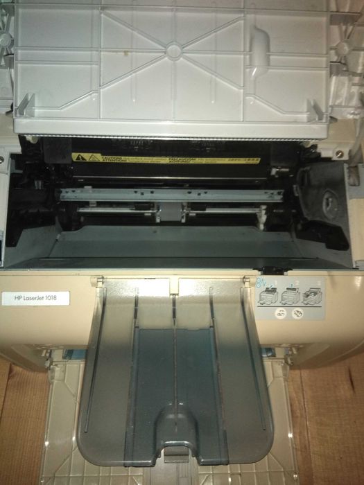 Принтер HP laserjet 1018