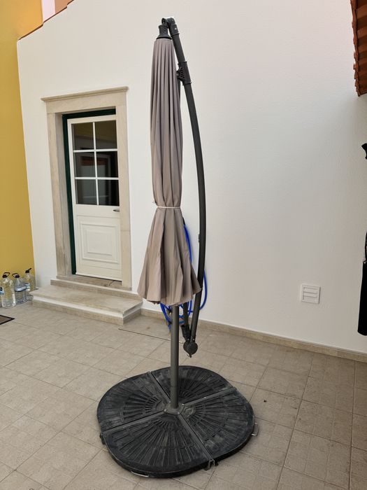 Guarda-Sol Suspenso / Lateral ~3 m + Base com 4 Pesos