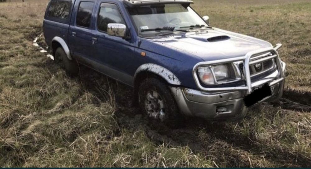 Запчастини Nissan Navara D22