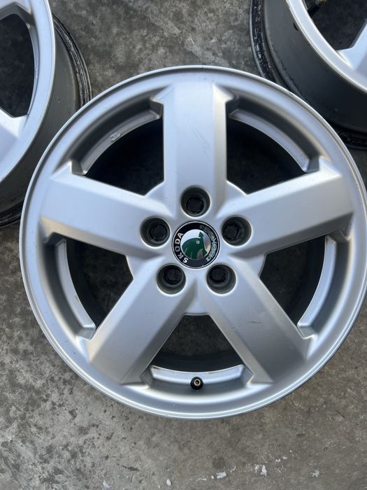 Комплект легкосплавних дисків 5/100/R15