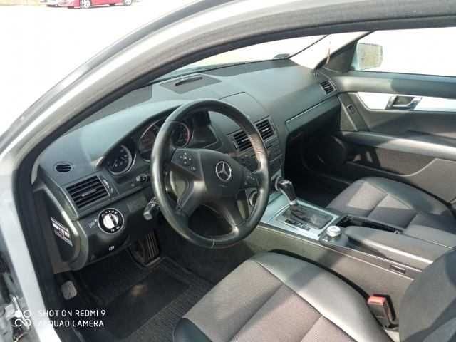 Sprzedam samochód Mercedes C klasa