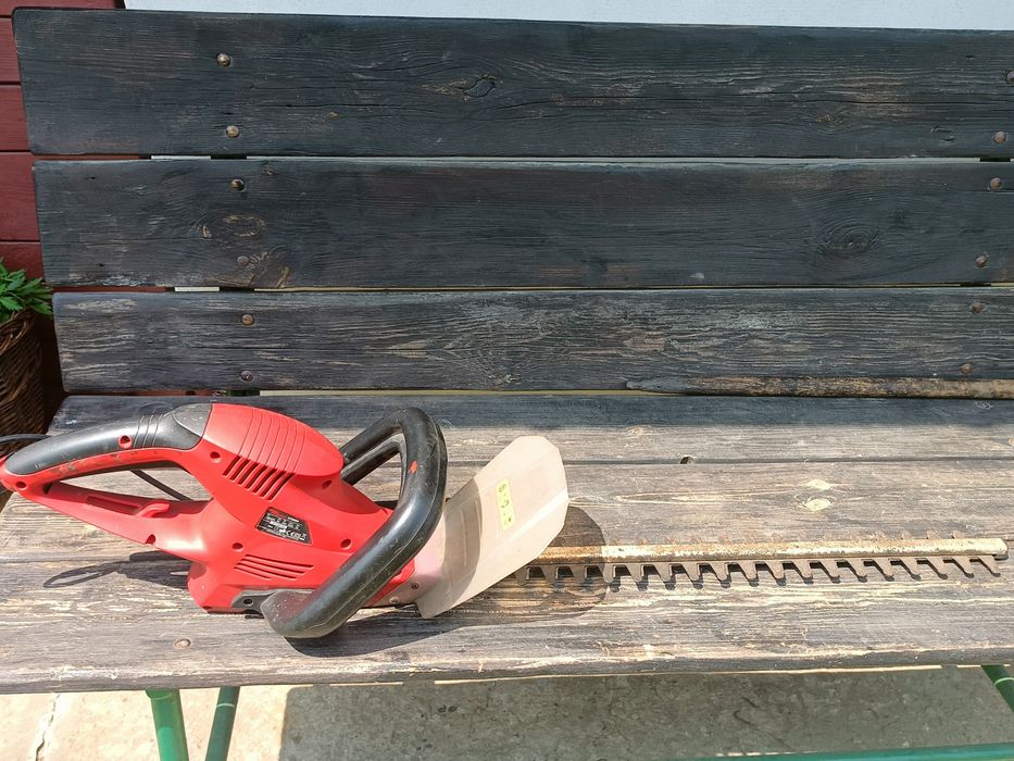 Nożyce do żywopłotu Ikra mogatec HTM600 uszkodzone