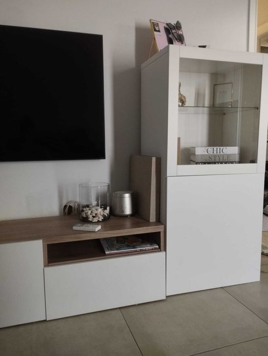 Conjunto de móveis IKEA BESTÅ + oferta de mesa de jantar