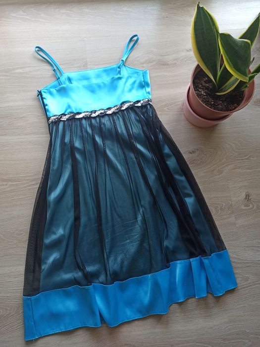 Piękna sukienka na wesele półmetek studniówkę wizytowa ciążowa