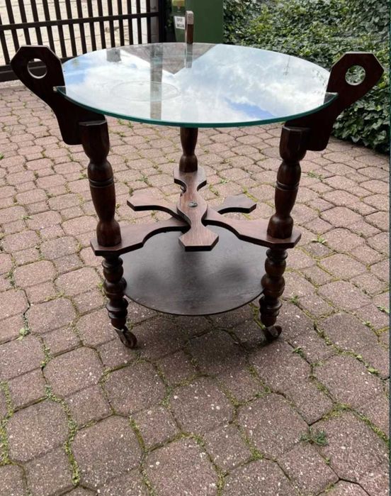 Antyczny stolik kawowy