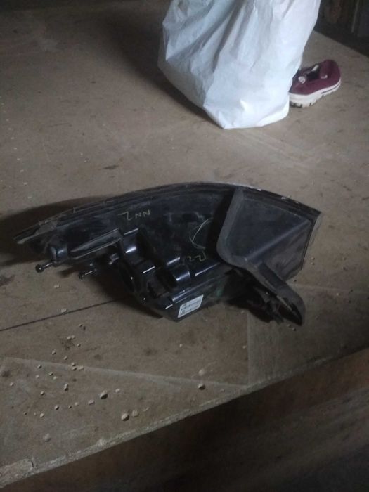 Фара задняя правая на крайслер