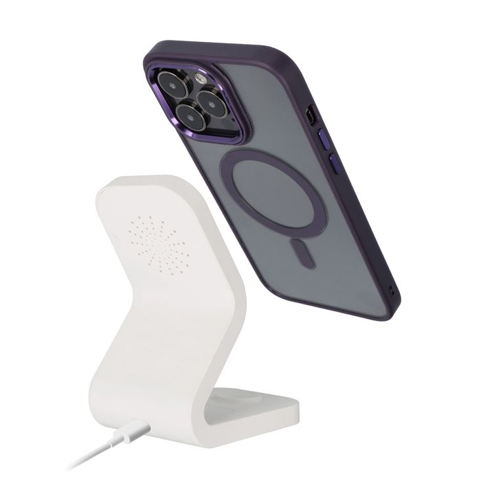 Etui iPhone 11 Pro Max fiolet.