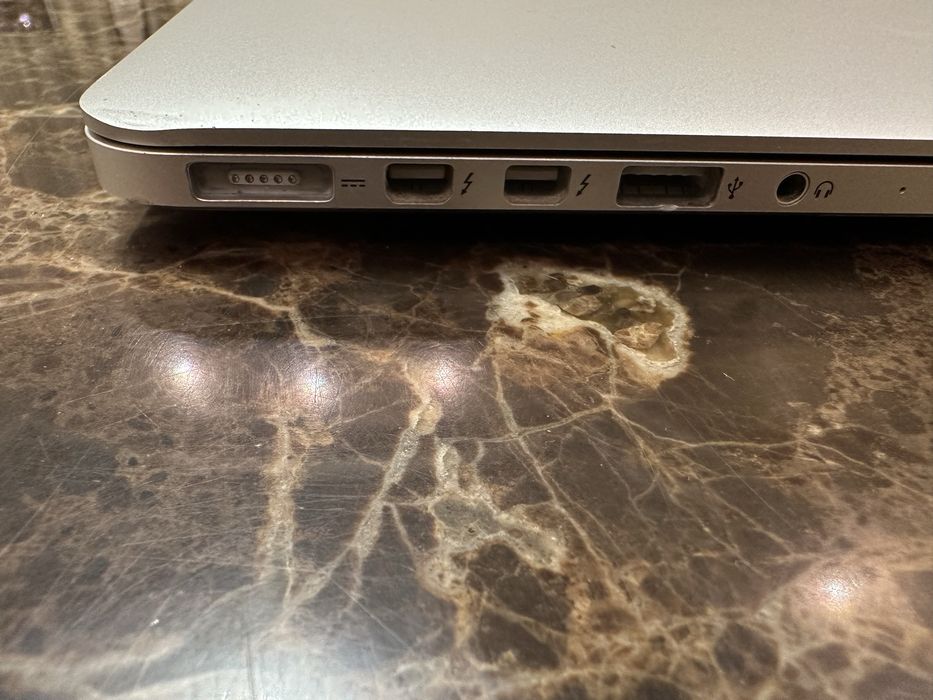 MacBook Pro Retina 13” 2015 / i5 2.7 GHz / 8GB / SSD 128GB