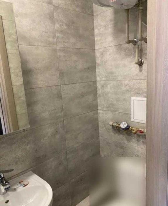 Продам Гостиночку в районе Одесской