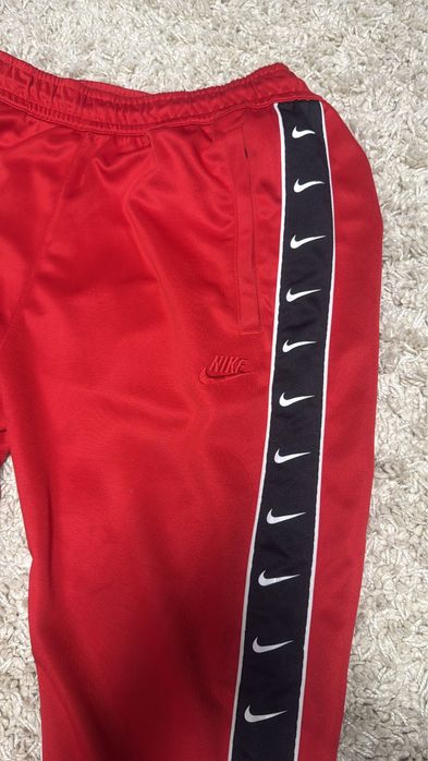 Штани найк лампаси