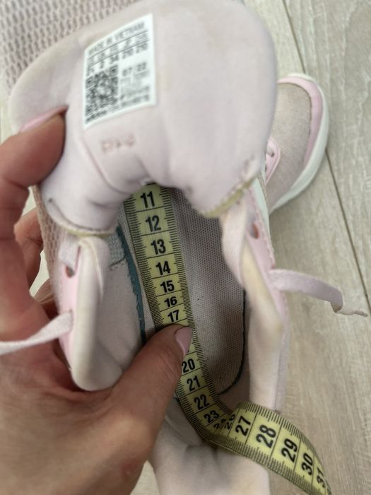 Кросівки оришінал Adidas розмір 34 устілка 21 см