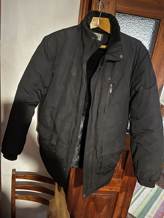 Продам зимову куртку 4хл